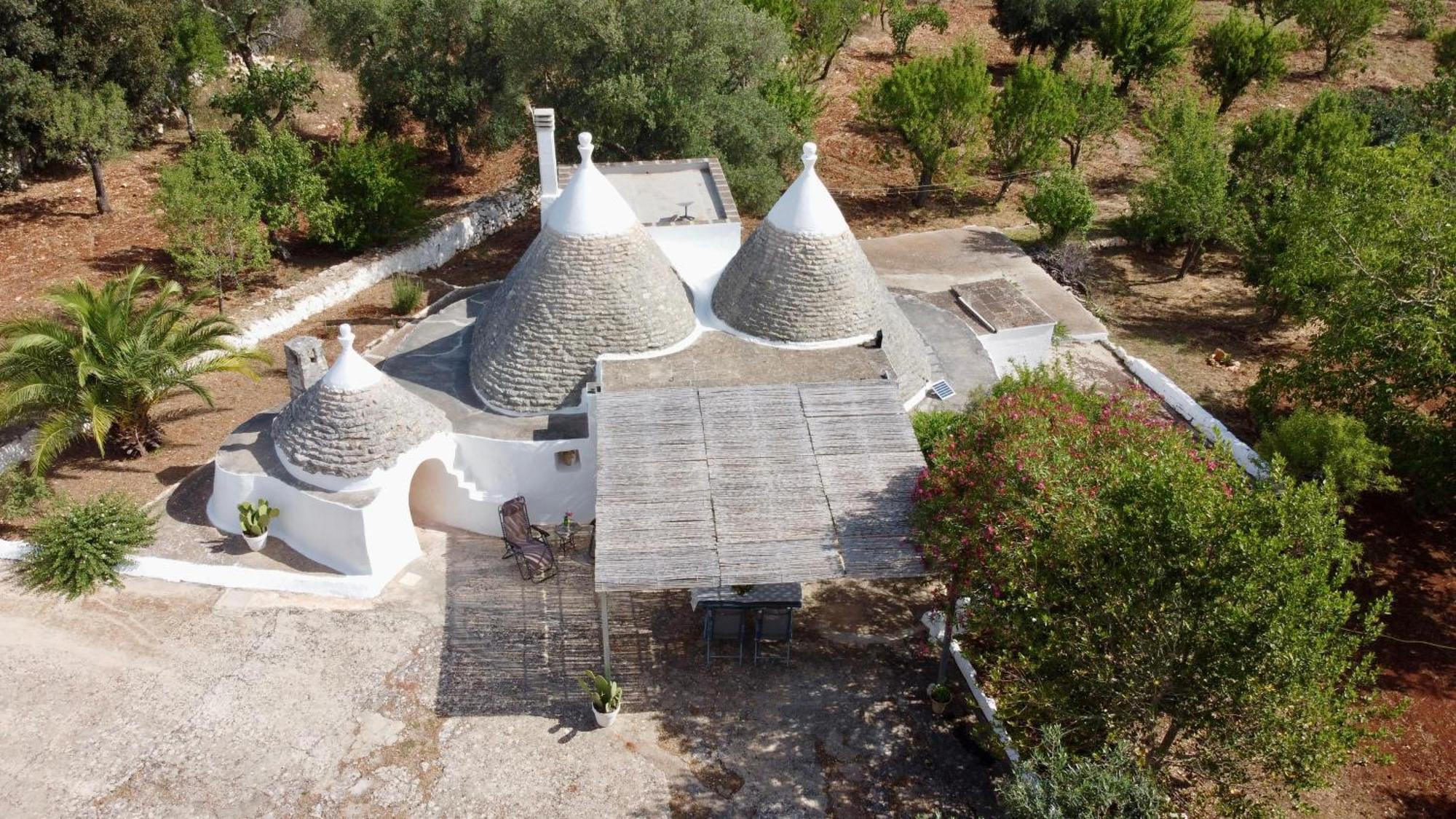 Trullo Canopo Ceglie Messapica Exterior foto